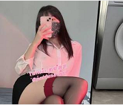 Twitter户外达人《奶油泡芙》和朋友在电梯咬