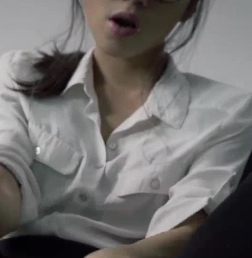 极品黑丝美女被指教开发是什么瓜？