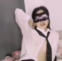 震惊-穿丝袜双马尾妹妹乱情系列