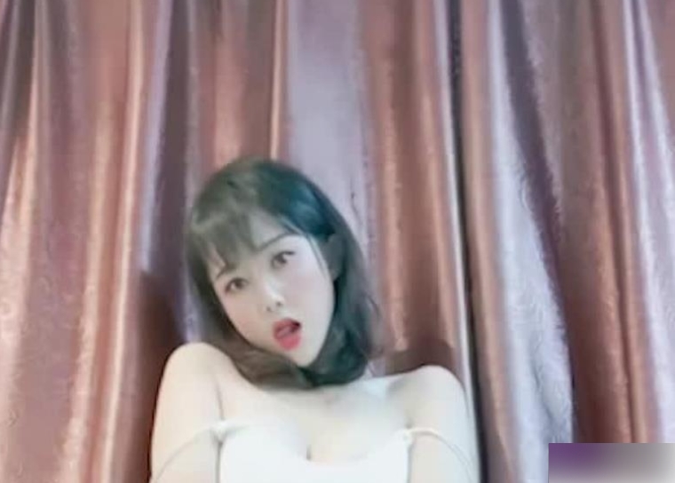 花椒极品女主播+小辣椒+土豪重金作品三部