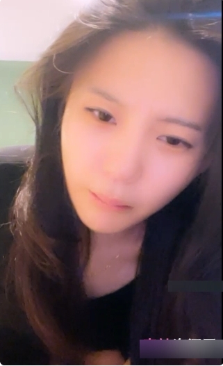 网红女主播热舞，小石头舞技热血沸腾