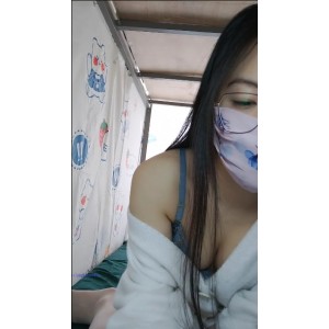 自行打包的廊坊01年学妹直播宿舍放飞自我1V视频