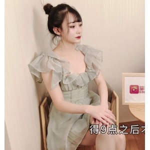 转载搬运这个词组不是商品的标题，可以直接去掉。根据剩下的内容，可以得出以下可能的商品-家访女老师与学生争执：这个标题描述了一个有争议的事件，可以吸引读者的兴趣。-学生内释事件：这个标题直接点出了事件的核心，可能会引起读者的好奇心。-百度盘分享：这个标题强调了一个资源的共享，可能会吸引那些需要这个资源的读者。根据需要，还可以进一步增加细节，比如：-家访女老师与学生争执：揭秘背后的真相！-学生内释事件