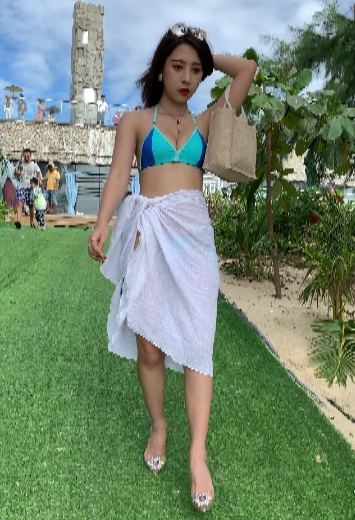 蓝色比基尼美女视频，10V8.9G，百度云