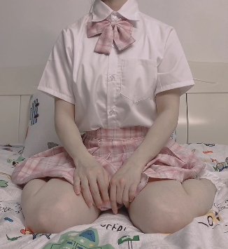 新福利姬桐桐的牛奶