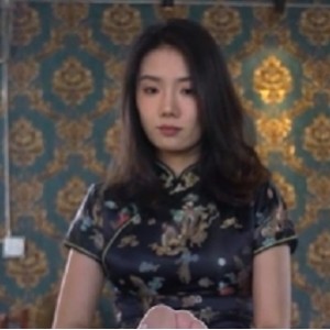 小茹旗袍脏丝足秀
