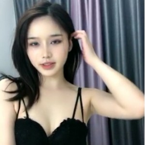 纯妹子模特身材全方位展示热舞诱惑1V+1.12G百度盘