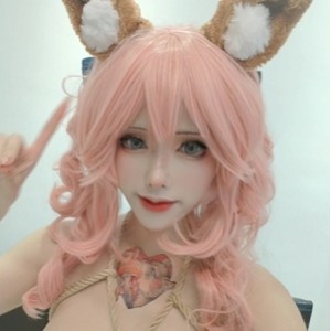 浮力姬TiTi私拍合集1.2G，高颜值新晋女神身材火爆，馒头光“阴”姬人气爆棚