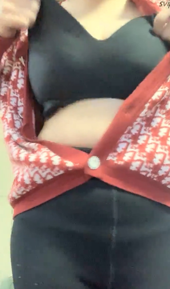 气质奶妈聊天挤馒头最新合集6V2.1G，精彩互动收藏