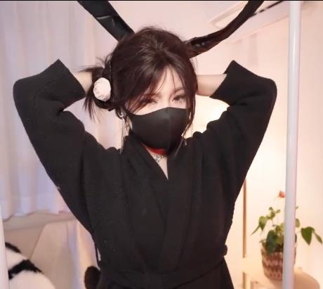 快手甜美Nana最新合集1V1.4G，妈妈剧情自拍，时长53分