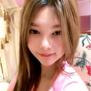 转载百度盘甜妹茶茶不茶大pp最新合集1V1.63G，谁能抵抗住