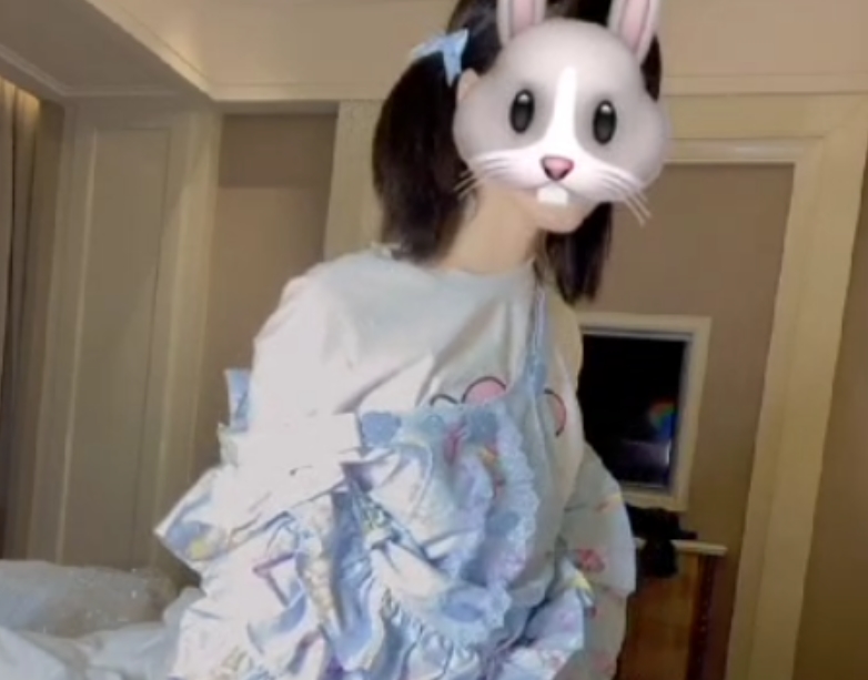 推特福利姬wink退圈前作品4V492M，优质嫩妹白丝双马尾