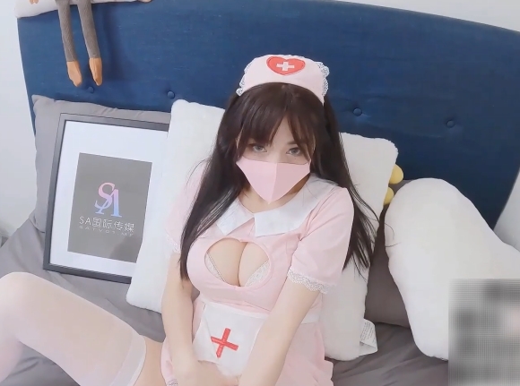 搬运可爱护士粉嫩小护士最新合集1V567M，护士装吃鸡