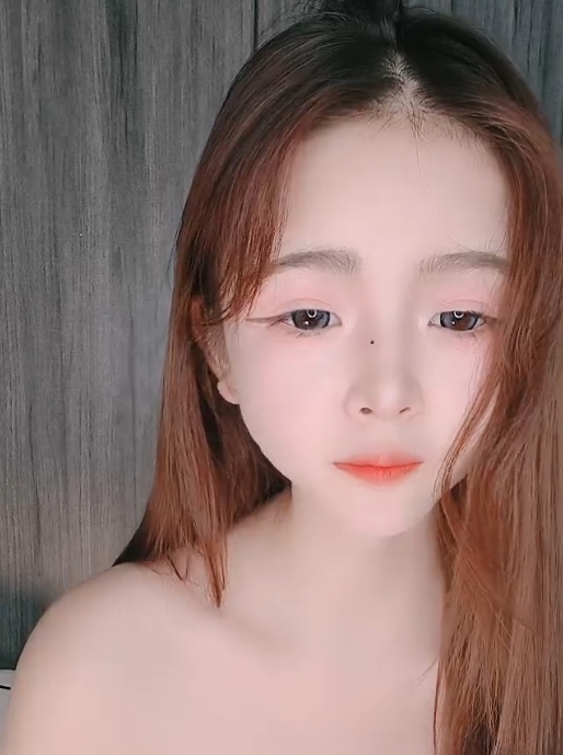 转载百度盘高颜值美女放飞自我合集5V3.8G,水哗哗的流