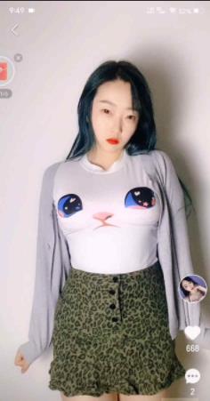 浮力快手女神欣妹果舞合集70V5G，透视网装热舞撩人姿态