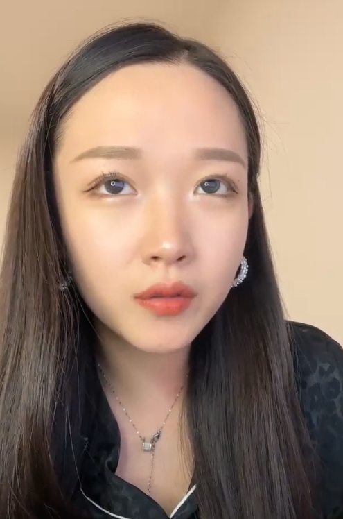 眼镜御姐与妹子叭嗦57个精彩视频合集48.6G!