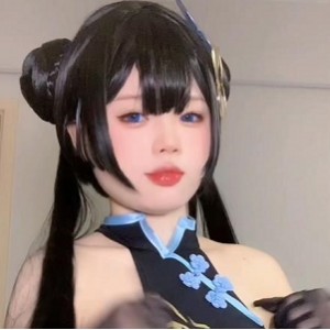 福利姬合集甜美小瑶最新自拍2V1.3G，傻女属性拉满，妹妹超嫩