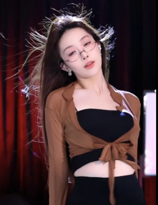 转载抖音热舞虞姿最新合集45V4.7G，百度盘30天有效