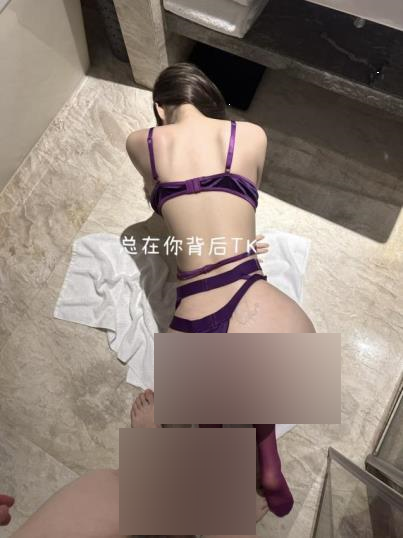推特绿帽夫妻私拍合集『总在你背后TK』125V701P+4.9G，露脸乱来三人游