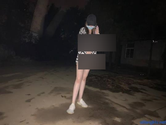 推特绿帽夫妻私拍合集『总在你背后TK』125V701P+4.9G，露脸乱来三人游