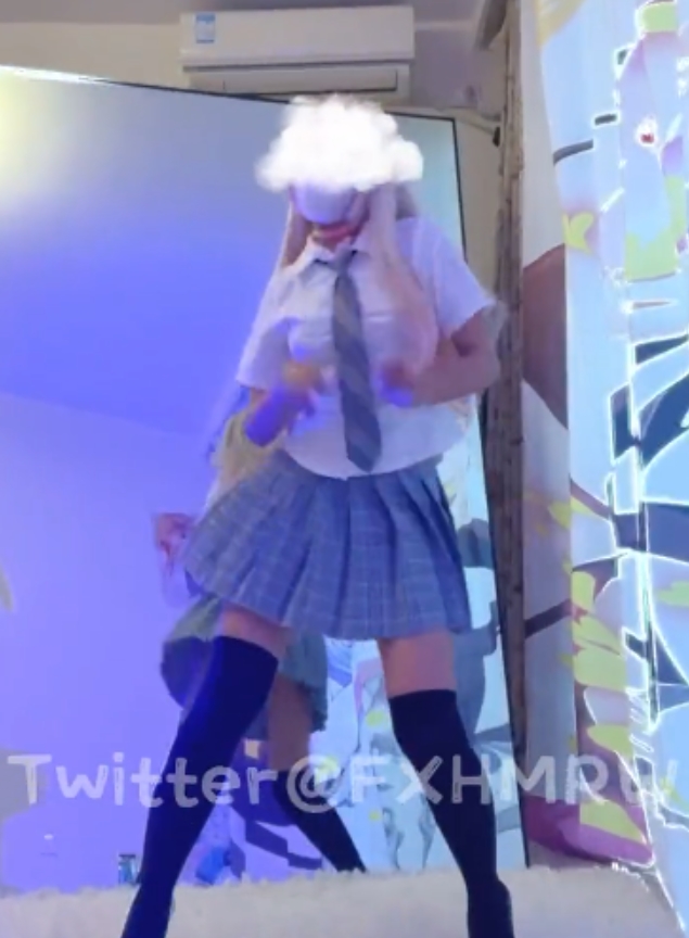 小仙云32G热舞合集超活跃露脸福利姬太诱惑