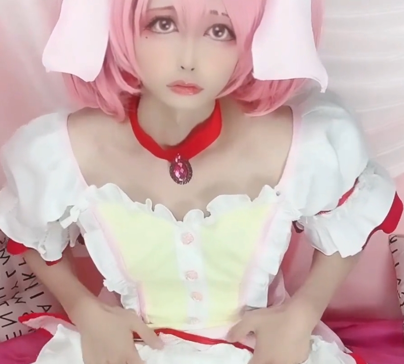 推特momo伪娘cosplayer性感视频合集30v1.3G超火辣
