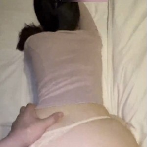 超清原创推特姐姐探索瑜伽紧身诱惑户外1部437M