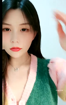 推特未知御姐道具秀弹力摇晃自拍0.8G五部