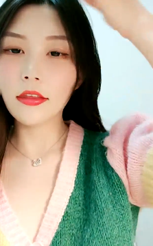 推特未知御姐道具秀弹力摇晃自拍0.8G五部