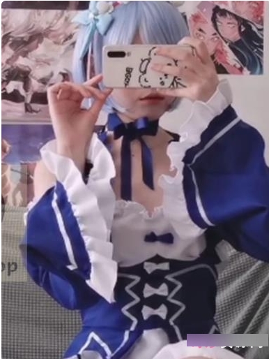 韵韵COS绝版合集某推展示88部50G土豪专属反差实录