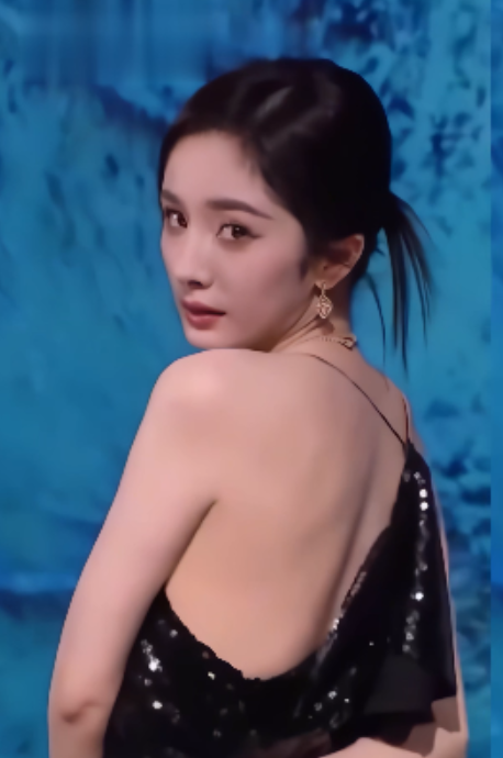 微博杨幂红毯束缚秀1V180M超敢露