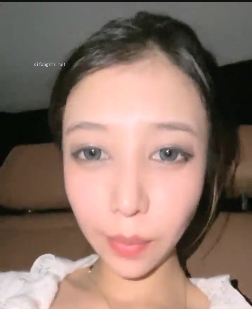 抖音小鹿车阵互动视频1V410MB纯欲风