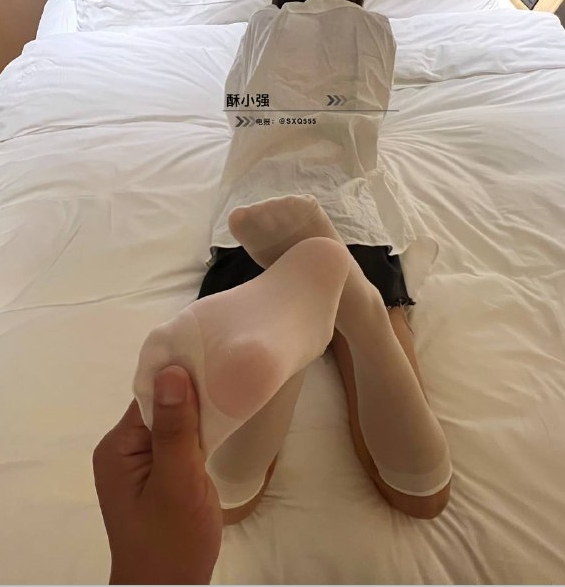 酥小强美足特辑140部22.2G抖腿神作