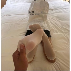 酥小强美足特辑140部22.2G抖腿神作