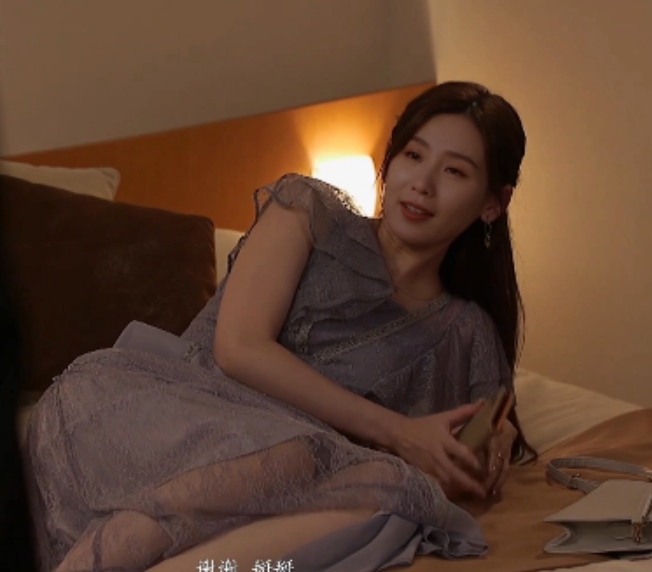 蜜桃刘诗诗AI精修青涩旧作1V3.25G汁液横流