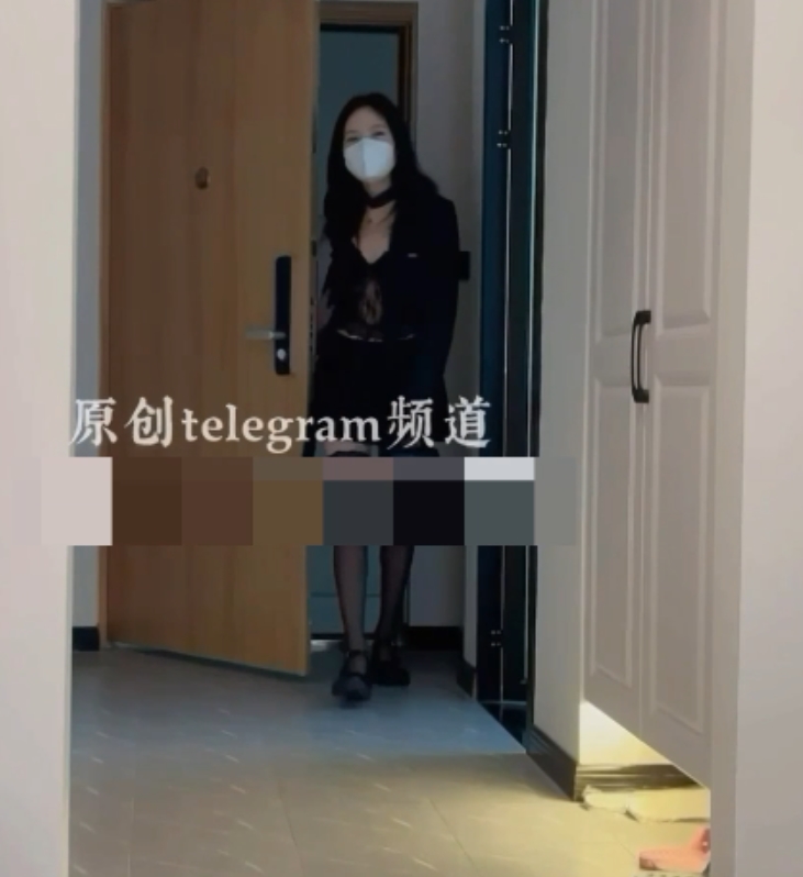 真实记录Looks19大神约会81部80.3G劲爆