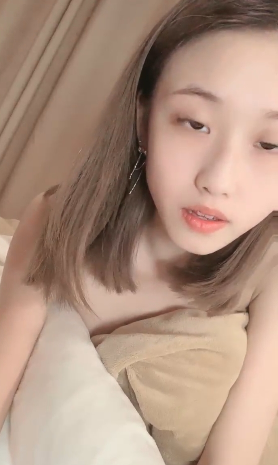 初恋推特劲爆视频合集142部82G