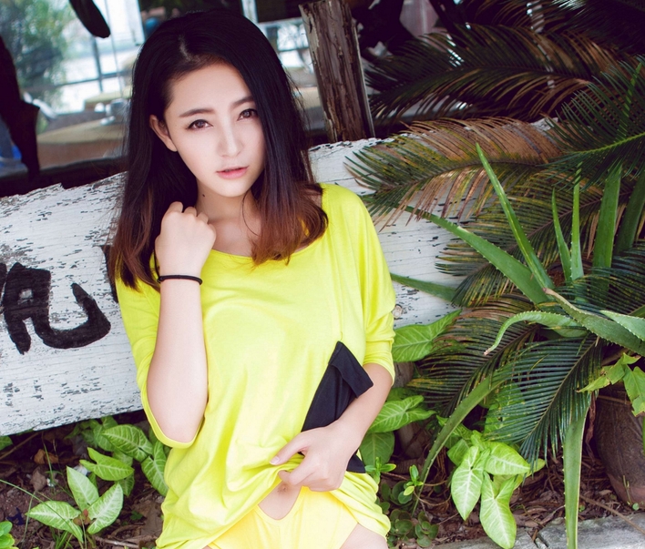 国模夏茉GIGI高清套图20集4.08G典藏素菜真带劲