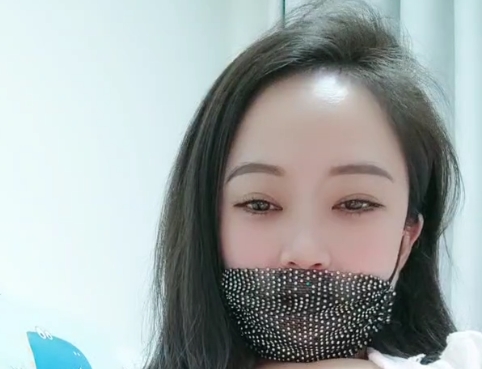 小阿姨丝袜熟女合集30部56.7G推特绝顶诱惑