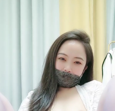 小阿姨丝袜熟女合集30部56.7G推特绝顶诱惑