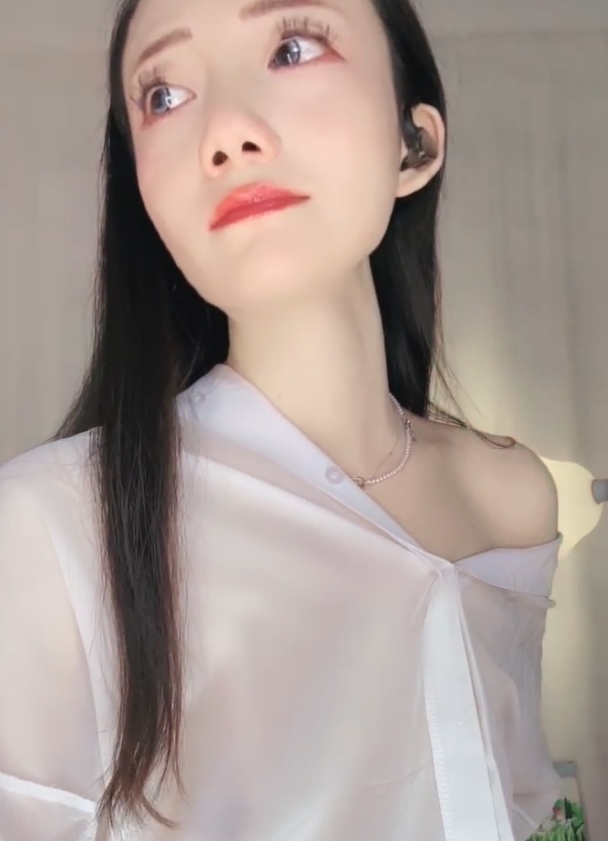 推特宝格美御姐福利3V合集3.35G绝密展示