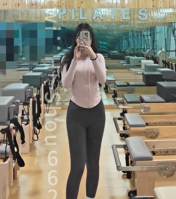 推特鹤酱双马尾71v19.4G真顶