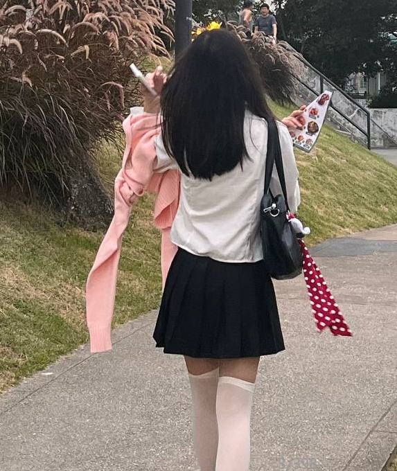 推特采花小盗实战合集99部6G超值珍藏