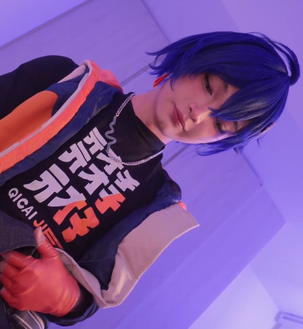 Aroma伪娘FansOne视频1部600M诱人cos