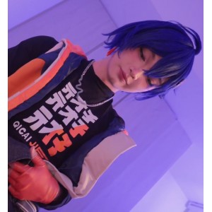 Aroma伪娘FansOne视频1部600M诱人cos