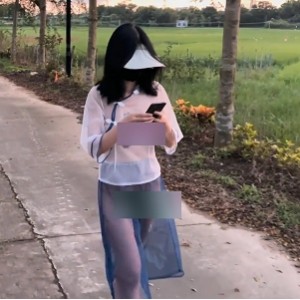 cikaimoon薄纱全透明2V乡下乱逛2.83G绝顶诱惑