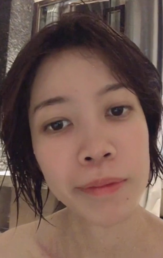 林娜偷吃自拍合集10部苹果云端泄密1.5GB火辣
