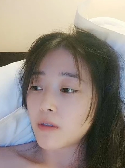 9.1G纯纯乖乖10部私拍南艺好水灵