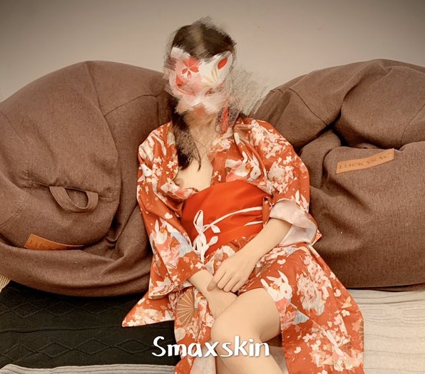 户外私拍smaxskin超撩人视图1.8G全集