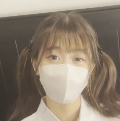 JK少女Cola玩铁互动视频2部890M叫声超放得开